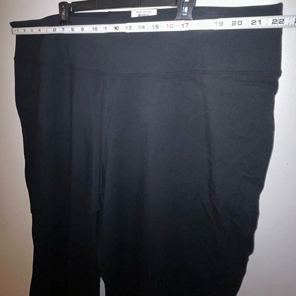 Style & Co - Womens Size: 4X Black Basic Mid Rise Legging STYLE 100129298WN *NWT - Picture 9 of 10